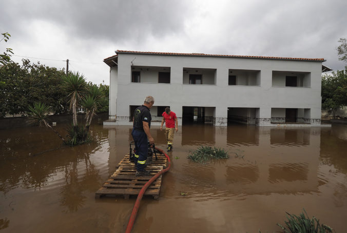 greece_floods_74131 4994cb44fadd41979586148d5b6b56c3 676x454