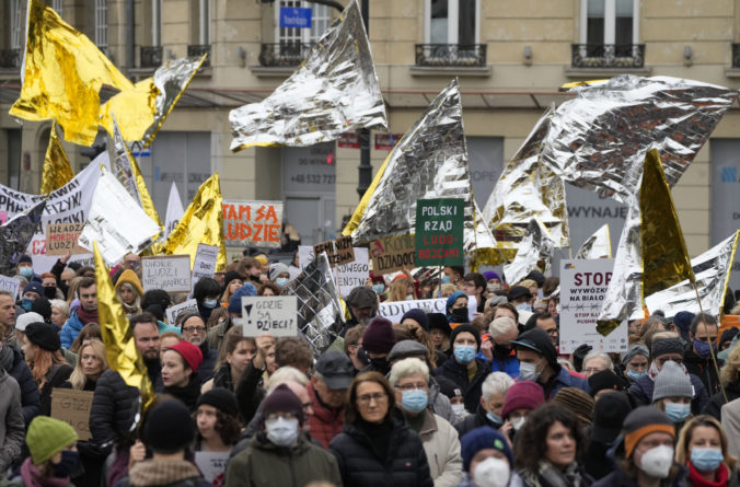 migration_poland_protest_43323 f4fd4e4423664ae7a9f7c71d4692a22e 676x445