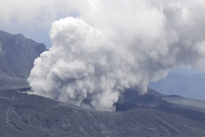 japan_volcano_32818 c34540adee3444138b461fd06f1caef4 676x451