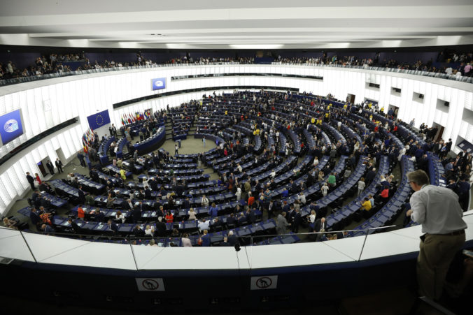 europsky parlament 676x451