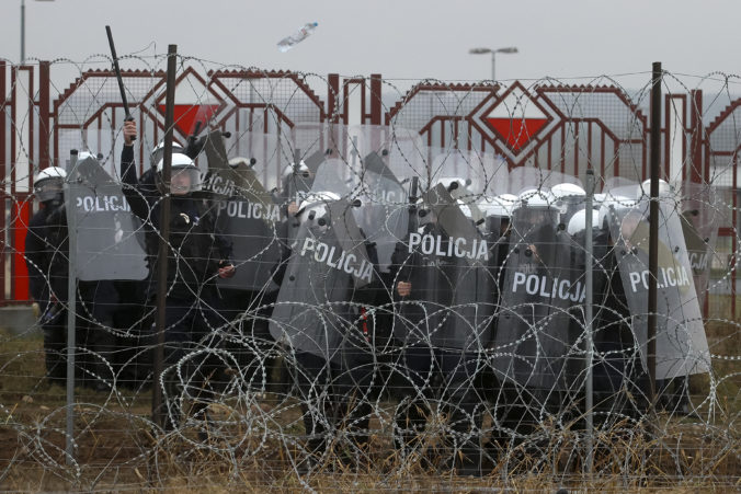 aptopix_migration_poland_belarus_85924 5d45c28203034302832ec73f852adb5e 676x451