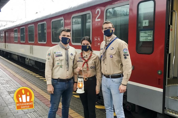 slovenski skauti vdaka zssk roznesu symbol nadeje napriec slovenskom_foto emma velasova 676x451