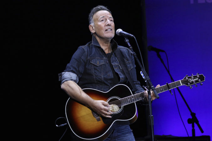 music_bruce_springsteen_74930 2e2a35745d1142aeba4493d38885829e 676x451