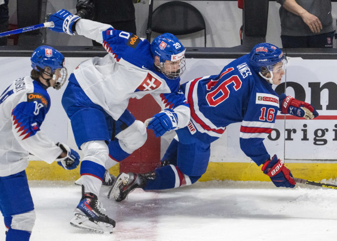 world_juniors_slovakia_united_states_hockey_61379 0a6ad2ee7b1b4365a222542eb3447023 676x484