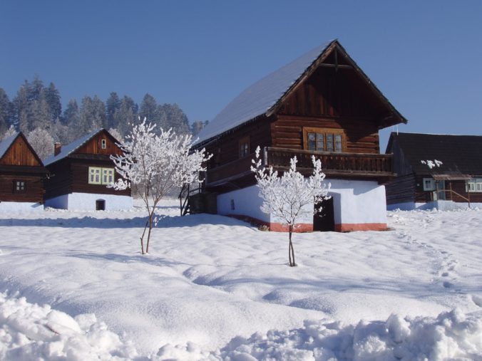 lubovnianske muzeum drevenica turisticka sezona 676x507