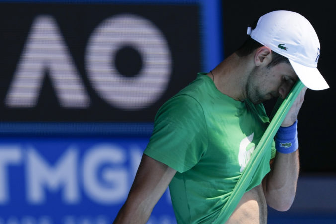 aptopix_australian_open_djokovic_05140 620eb84616a5410298da53468184813c 676x451