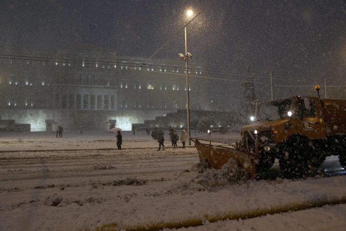 greece_weather_66540 4d1ecb276cf8414f83743fd0ecb83d2d 676x451