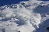 Na horách platí 3. stupeň lavínového nebezpečenstva, rozmiestnenie snehu je pre vietor veľmi nepravidelné