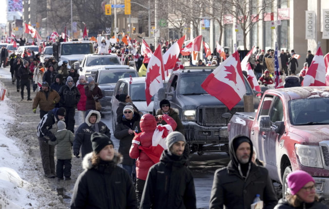 virus_outbreak_canada_protest_42409 ecd41a955907480bbafb8952691a8d4d 676x430