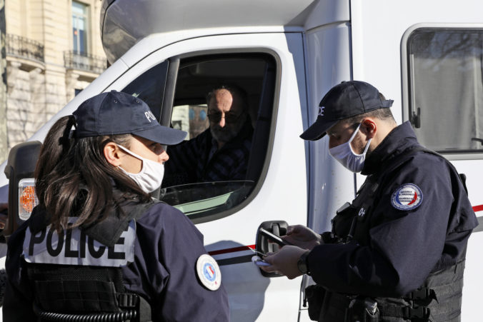 virus_outbreak_europe_protests_83952 d77fa4dadf914653823d390639547998 676x451