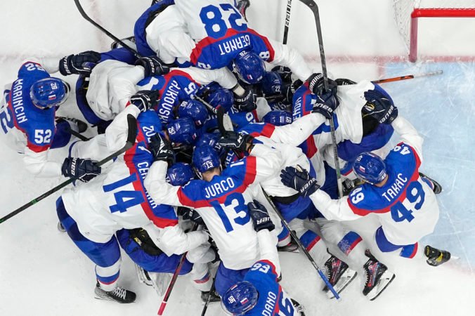 beijing_olympics_ice_hockey_48030 28697c570dd242e390d1efb31c3910a7 676x450