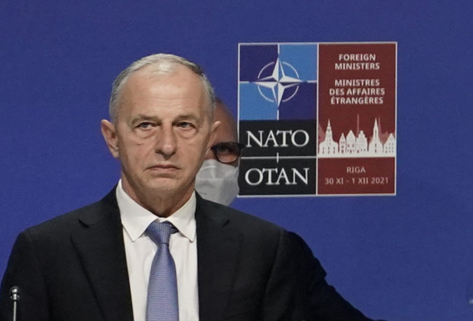 romania_nato_77779 e194b122bbd34ff7b9df839373131d55 676x460