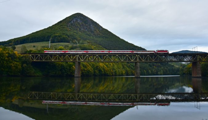 zssk opatovne zavadza ic vlaky. cestujuci si svoju cestu vlakom na trati bratislavakosice mozu vychutnat v dalsich siestich vlakoch ic 676x392