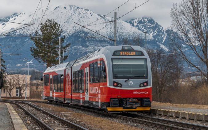 dobrovolnici z ligy proti rakovine budu vykonavat zbierku aj vo vlakoch zssk na tratiach tez 676x423