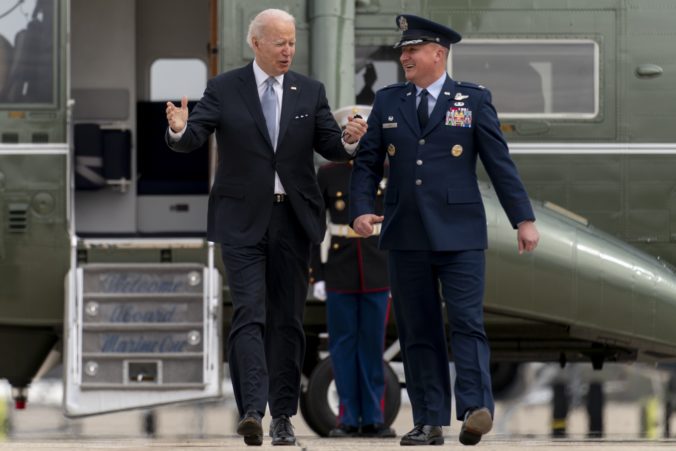 joe biden 676x451