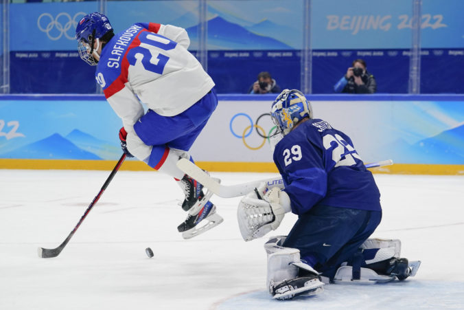 beijing_olympics_ice_hockey_11477 9a249a4b3603488bbe875deafa7dd1f6 scaled 1 676x451