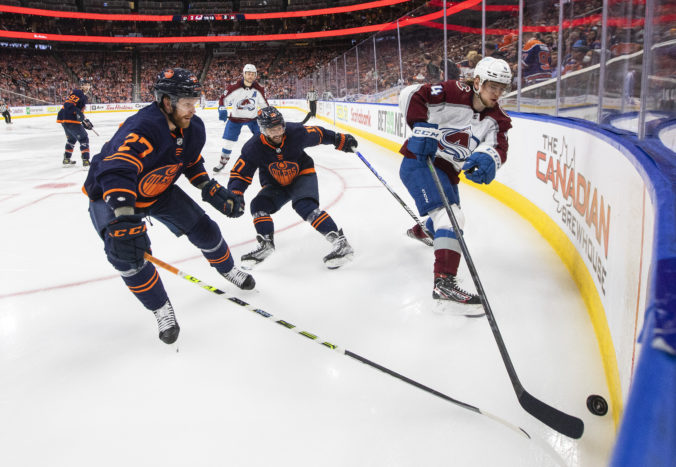 avalanche_oilers_hockey_00818 7e35aea3675940da868b2354eaa66f14 676x467