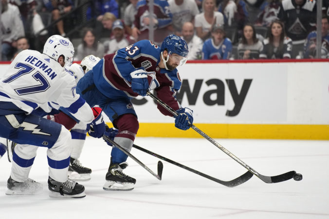 stanley_cup_lightning_avalanche_hockey_49182 56f72e069b484f58a55eb1825e3d05ad 676x451