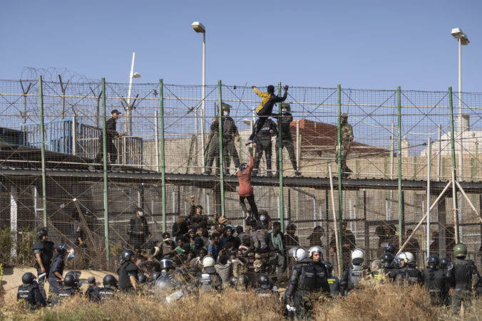 spain_morocco_migrants_88091 682de59fcffd428d9d76cfd7e798dc26 676x451