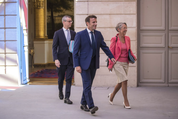 france_cabinet_reshuffle_37612 bb428bc911214b388488da77c163343c 676x451