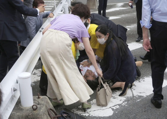 aptopix_japan_abe_shot_30547 1d67126e7fb049d8bf999923f34a0f34 676x481