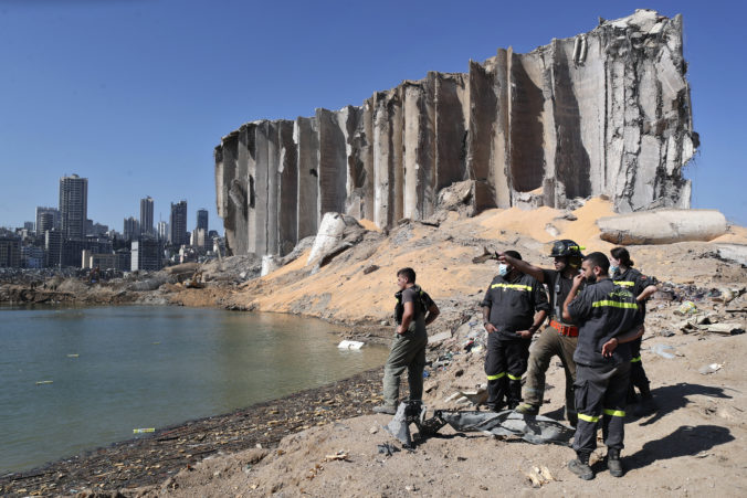 lebanon_port_blast_91438 f042c3ce10df4638bda9a5235f36f792 676x451