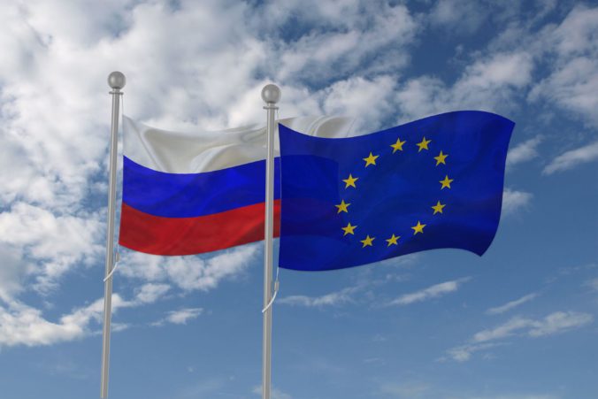 rusko europska unia vlajky 676x451