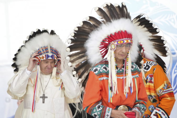 canada_pope_46535 f204967fda914d9b8cd26b21cb5eaba5 676x451