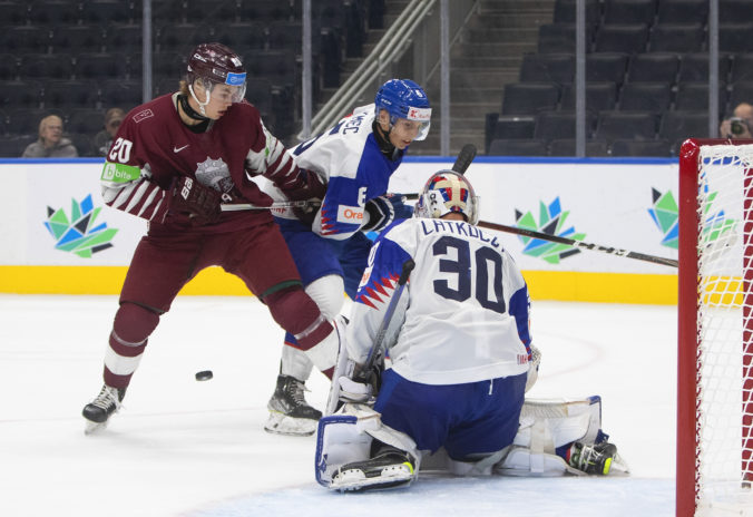 canada_world_junior_hockey_slovakia_latvia_79695 1274594ec9a7450c94e8c9673ab434fa 676x464