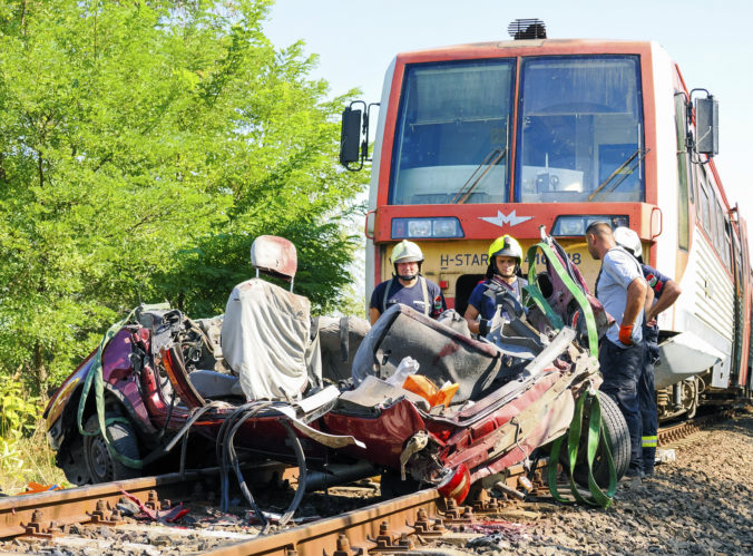 hungary_train_crash_74954 ba5f3362d8714098a6a8bb964e29861a 676x499