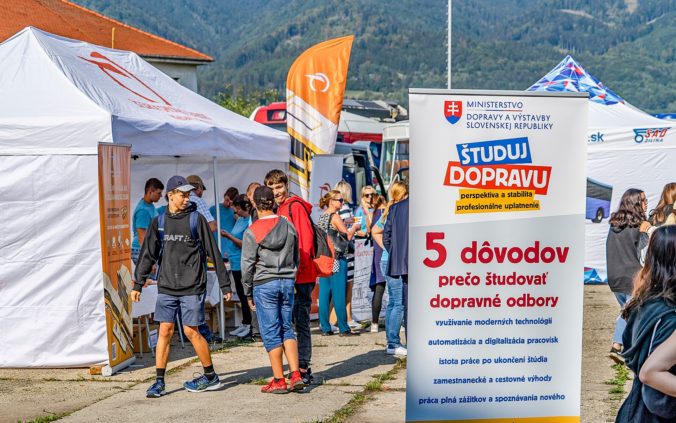 cielom podujatia studuj dopravu je zvysit zaujem ziakov zakladnych skol o studium na strednych odbornych skolach a vysokych skolach v oblasti dopravy 676x423