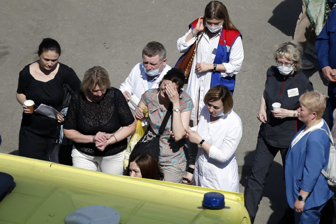 aptopix_russia_school_shooting_61184 d1ce0f26ef174e8c8c3851d3f8f2daab 676x451