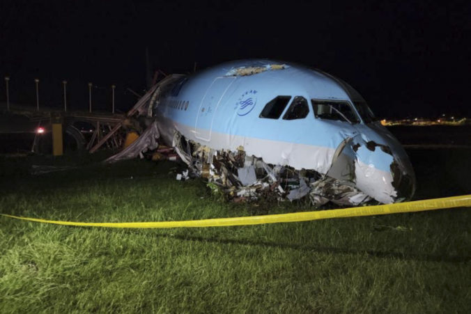 philippines_plane_accident_10997 f34669148819405c9a6ae7570e5a0152 676x451