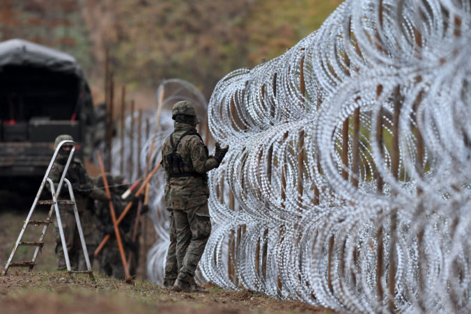 migration_poland_russia_border_36726 f8b3cc2d86af4b82a39ba582c8f3f39d 676x451