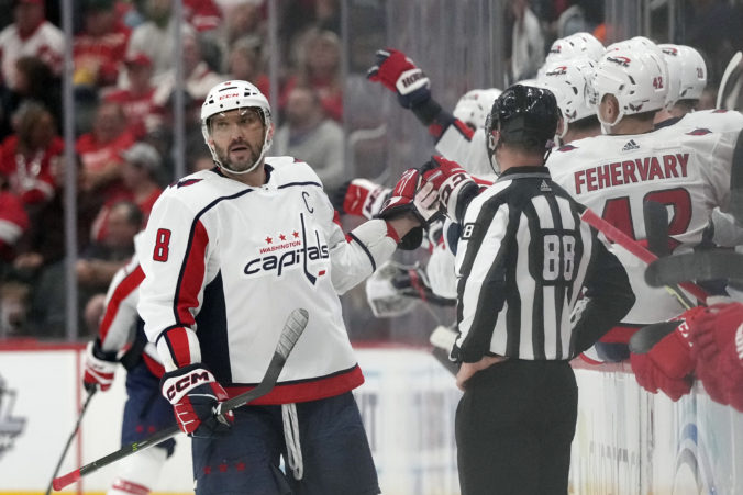 capitals_red_wings_hockey_01103 1906b52c5d4a484a8679060051e5afb3 676x451