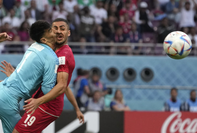 qatar_soccer_wcup_match_moments_day_2_photo_gallery_54404 e5055285bdfb466c88a468e585e3eb72 676x456