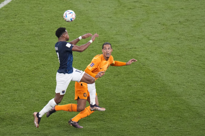 wcup_netherlands_ecuador_soccer_08468 8f71b1a8d4ef48ebacb02c9b70068670 676x451