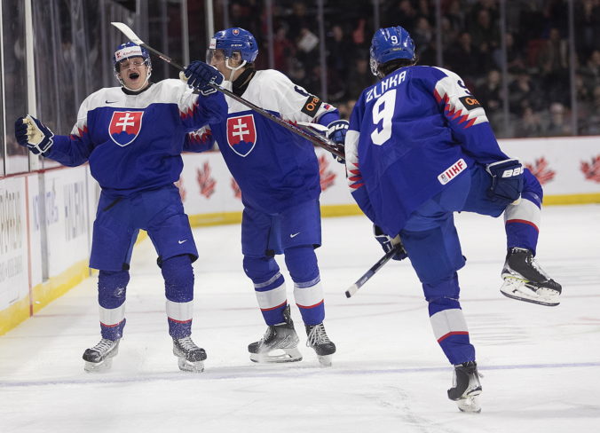 world_juniors_us_slovakia_hockey_37218 c935ba2992ca4d6e9fa66443e479761b 676x488