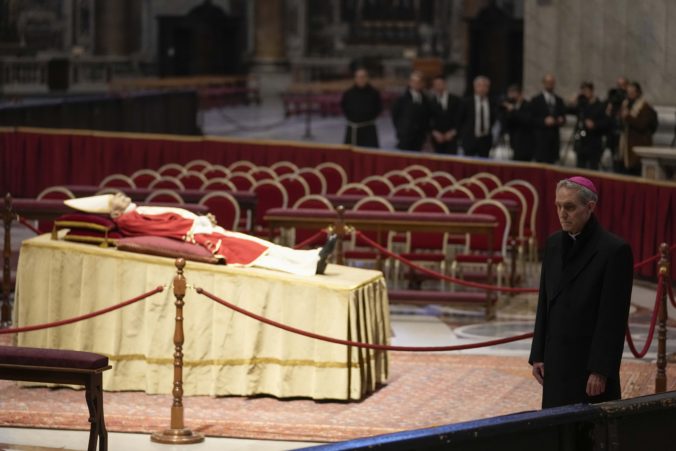 aptopix_vatican_obit_benedict_xvi_64992 6f959e47e769463eb6dc17974b872713 676x451