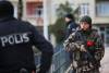 Turecká polícia zatkla 15 ľudí podozrivých z napojenia na Islamský štát, mali plánovať útoky na konzuláty Švédska a Holandska