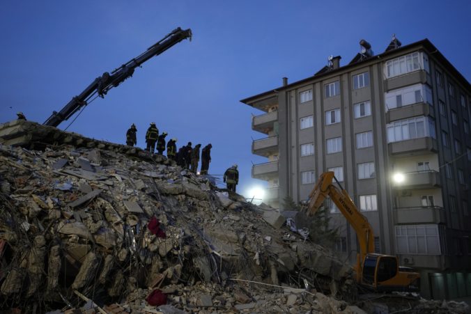 turkey_syria_earthquake_15539 cfcdec5969c24f36a5fe91995a40b526 676x451