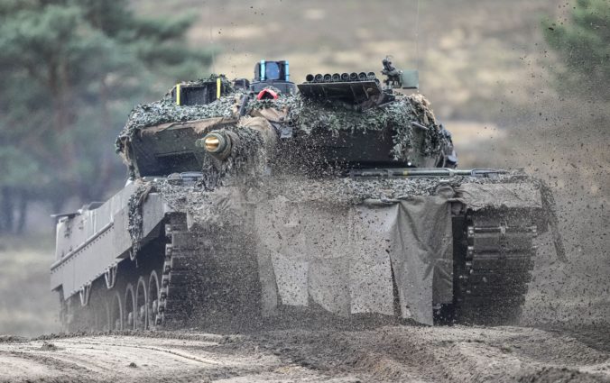 tank leopard 2 676x425