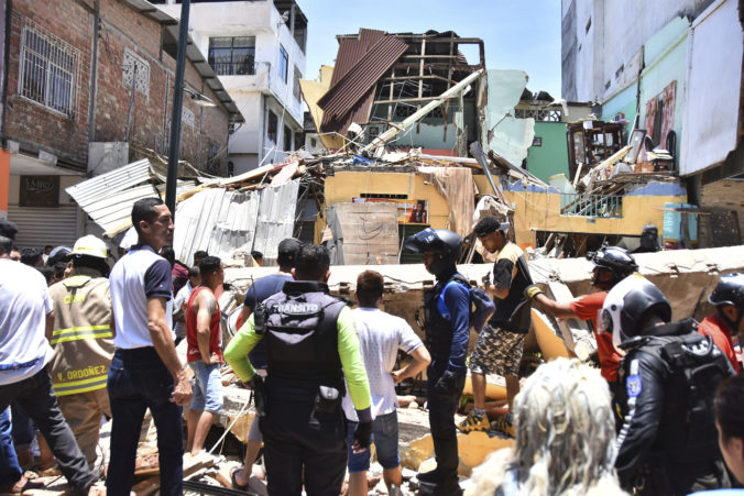 ecuador_earthquake_49370 676x451