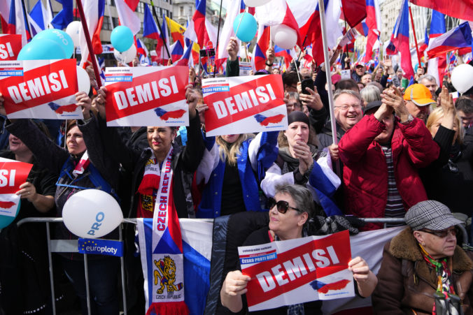 czech_republic_protest_58998 676x451