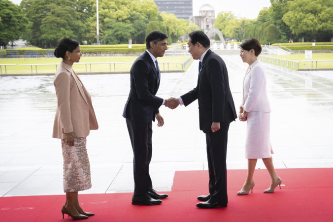 japan_g7_summit_36977 676x451