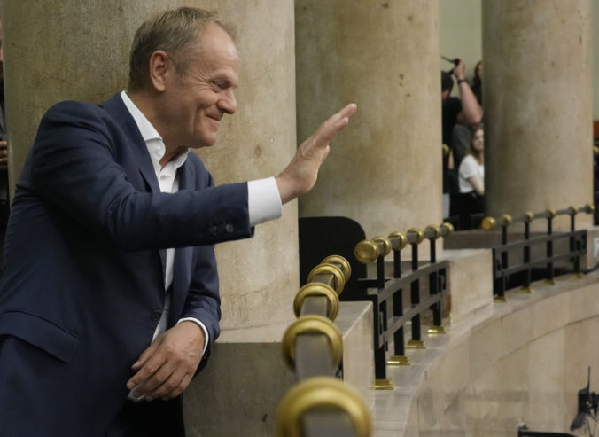 donald tusk 676x493