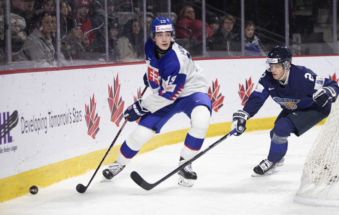 world_juniors_slovakia_finland_hockey_92417 676x428