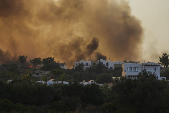 greece_wildfires_20096 676x451