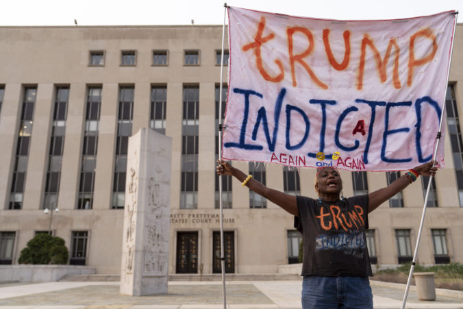 aptopix_trump_capitol_riot_58477 676x451