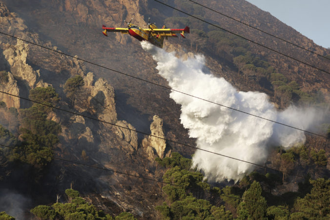 italy_wildfires_40776 676x451